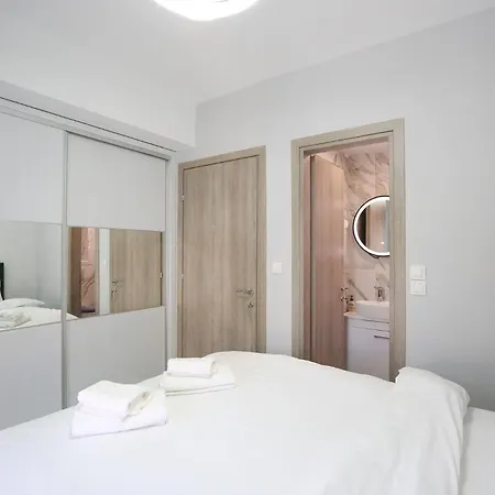 #e Ioanna 2 Bedrooms Apartment *